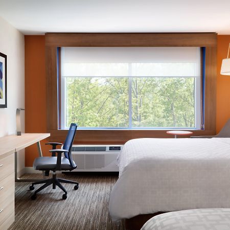 Holiday Inn Express - Canton By Ihg Exterior photo