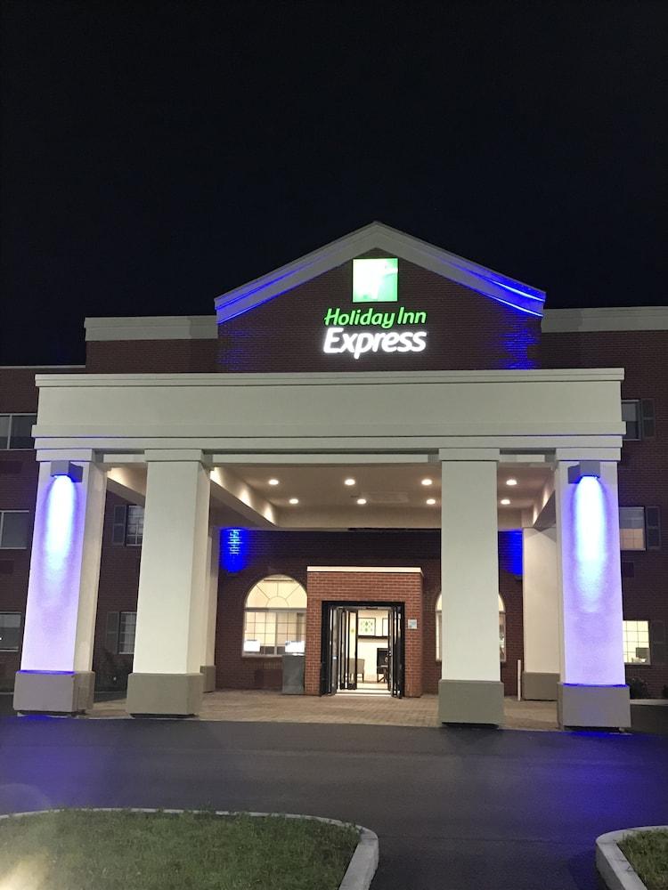 Holiday Inn Express - Canton By Ihg Exterior photo