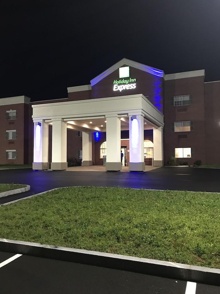 Holiday Inn Express - Canton By Ihg Exterior photo