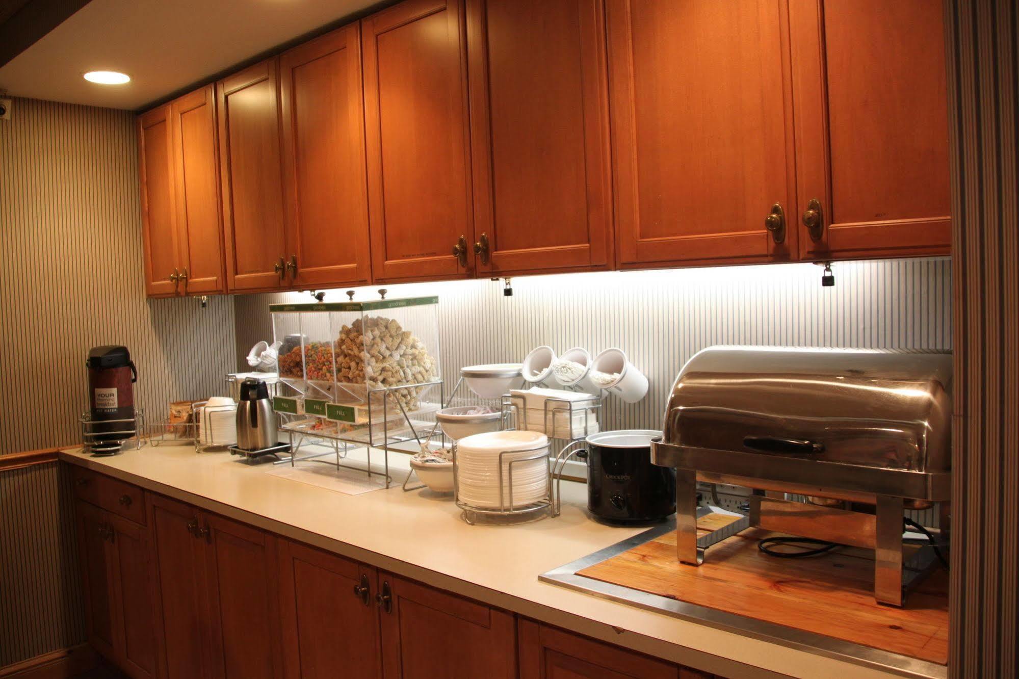 Holiday Inn Express - Canton By Ihg Exterior photo