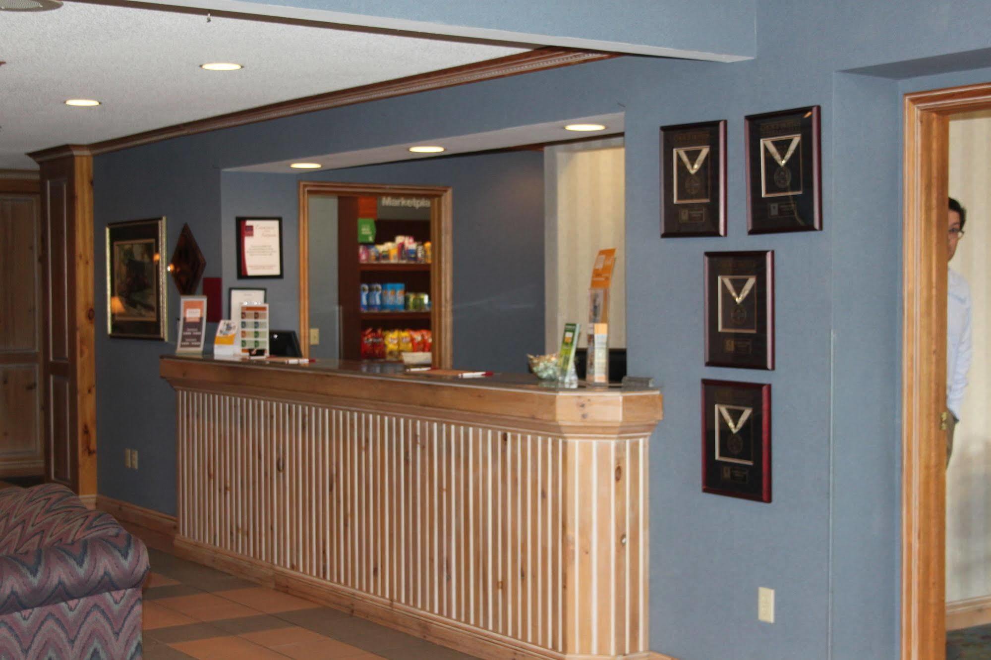 Holiday Inn Express - Canton By Ihg Exterior photo
